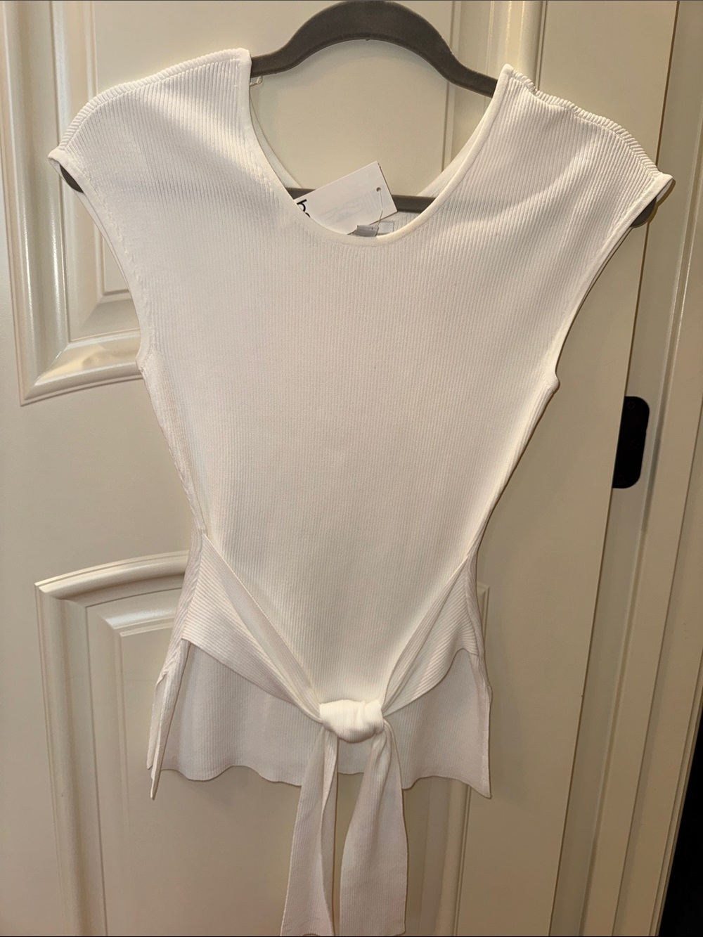 Bar III White Ribbed Tie-Front Sleeveless Tank